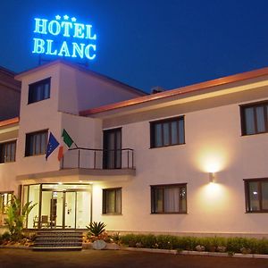 Hotel Blanc